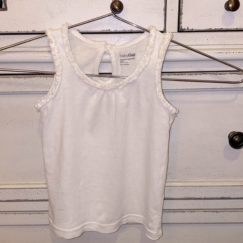 Baby Gap sleeveless ruffle trim white tank top shirt playtime favorite 18-24 Mo.